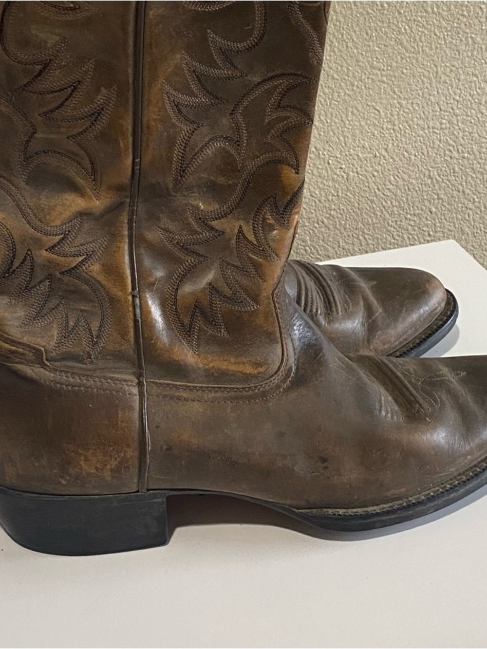 Ariat Tan Leather Western Boots men size 12D cowboy western Distressed Brown - Picture 3 of 15